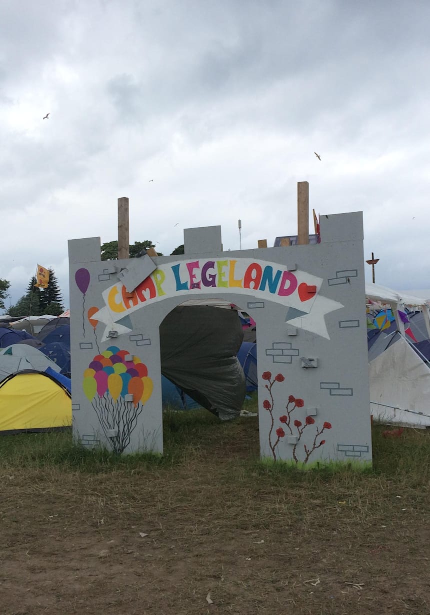 Wallpaper Discover The Dream City Campsite At Roskilde Festival For iPhone Free