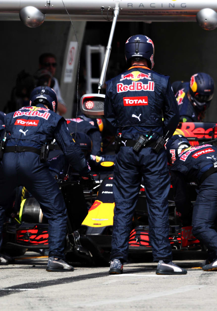 The History Of The Pit Stop Documentary On Red Bull Tv