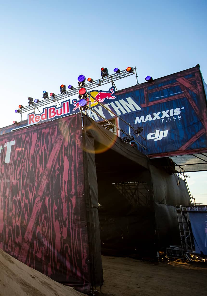 Red Bull Gives You Wings Redbull Com