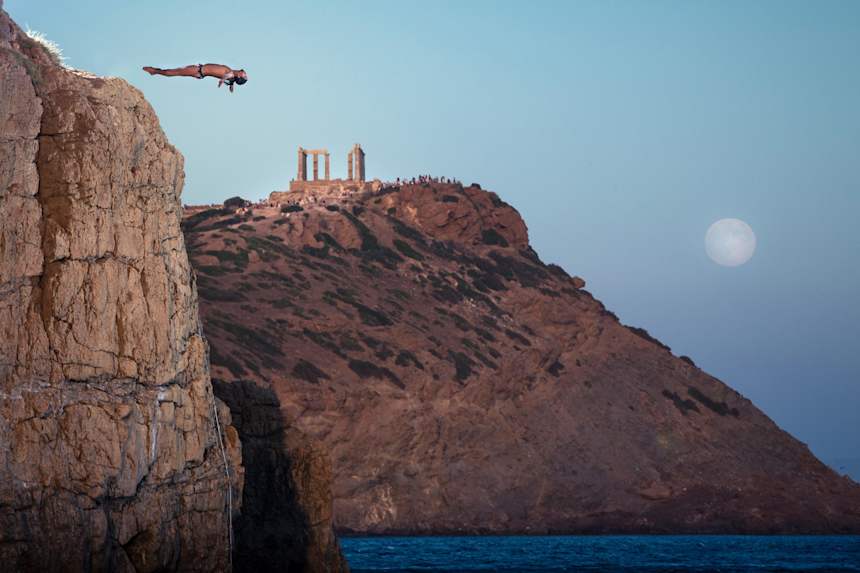 Orlando Duque S Poseidon Plunge In Athens