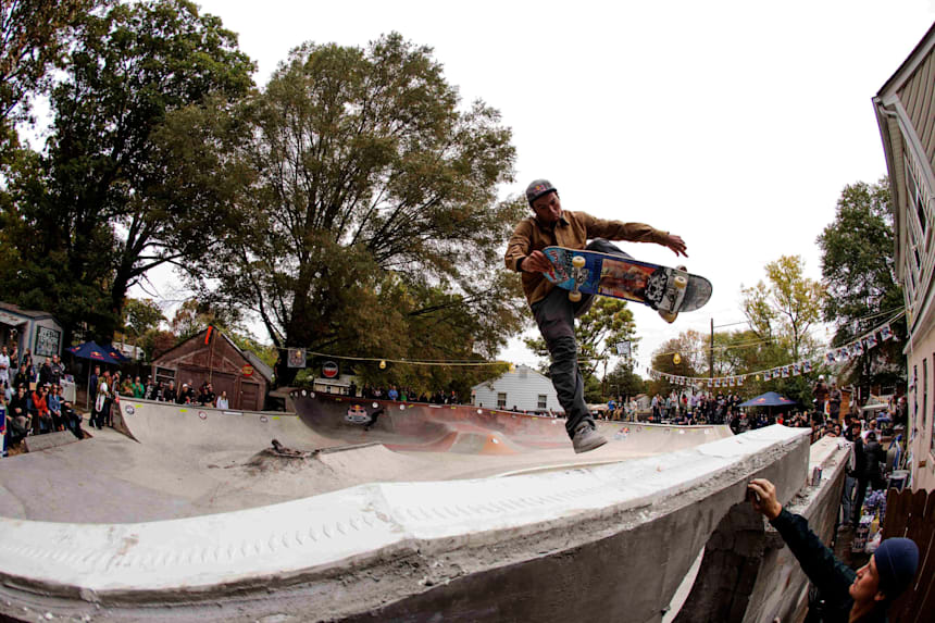 Watch Spot Supply At The Lost Bowl