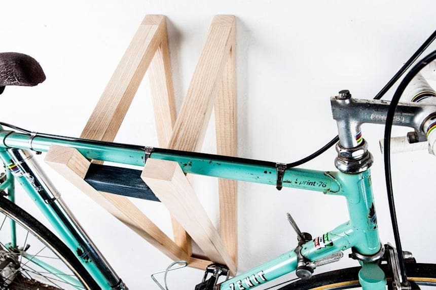 GANCIO APPENDI BICI DA PARETE O PORTA BICI DA PARETE