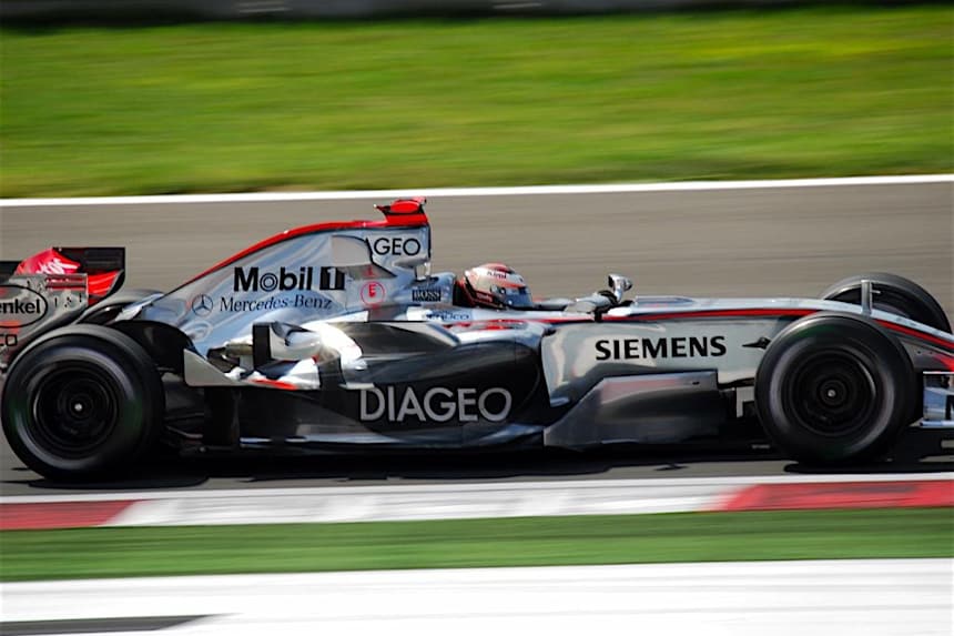 Ferrari Keep Kimi Raikkonen For 2017 F1 Red Bull