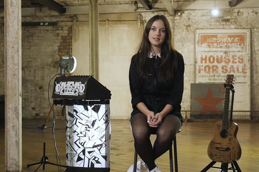 French Pop Singer Jain Watch Her Live Session Video Makeba makes my body dance for you ooohe, makeba, makeba ma che bella can i get a oohe? french pop singer jain watch her live