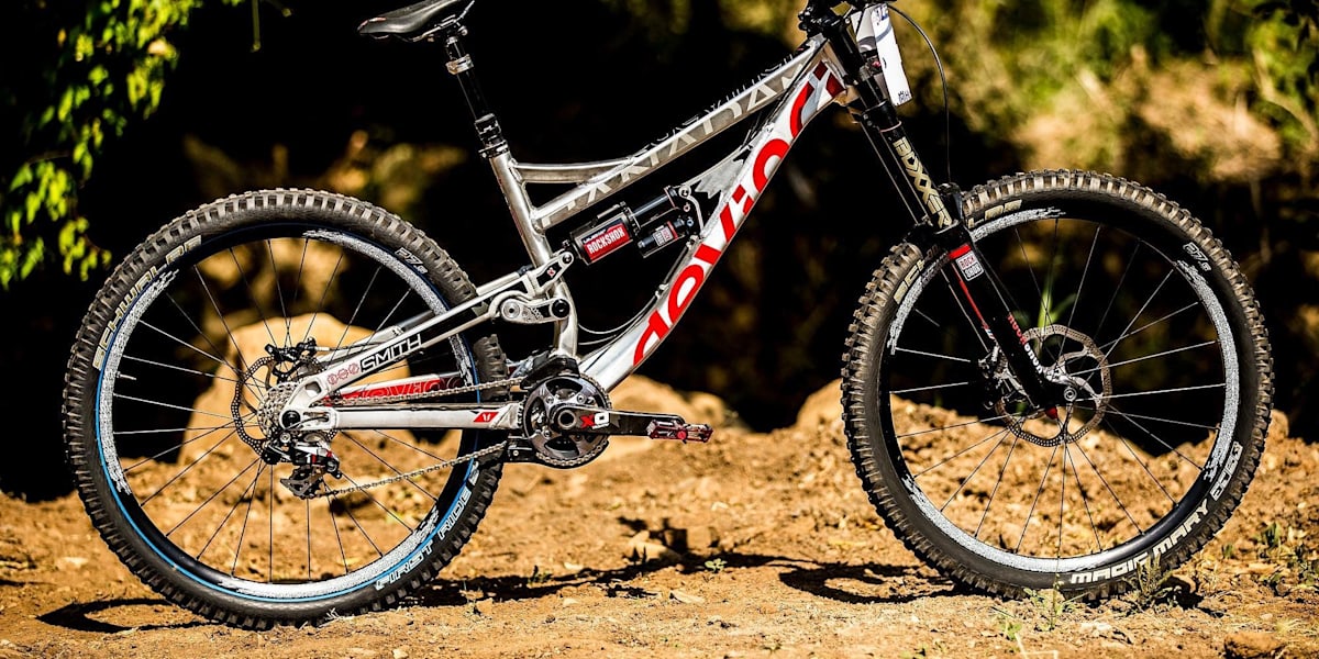 Devinci dirt jumper on sale