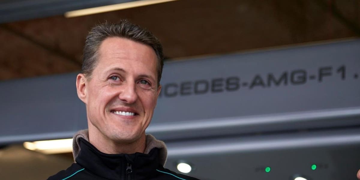 Schumacher acorda do coma