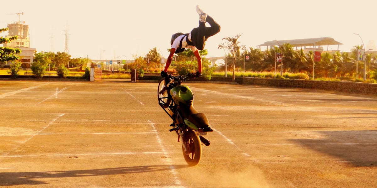 Extreme bicycle online stunts