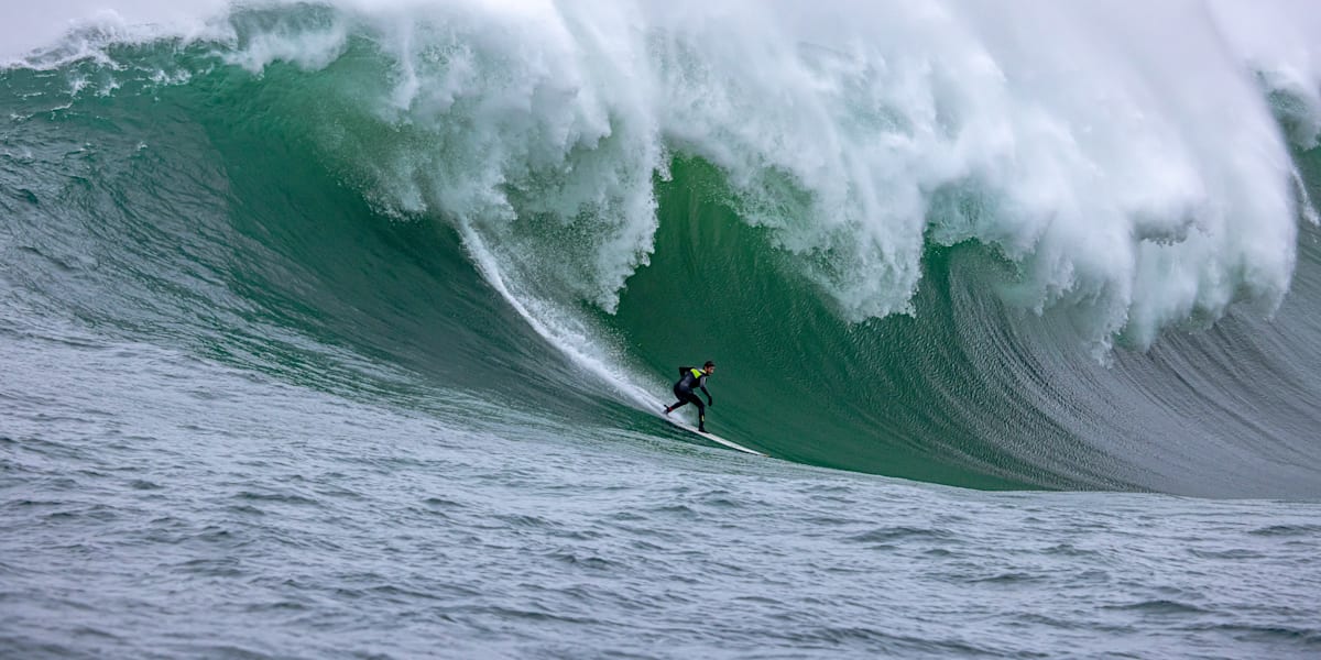 Top 10 Santa Cruz Surfing Spots to Check Out