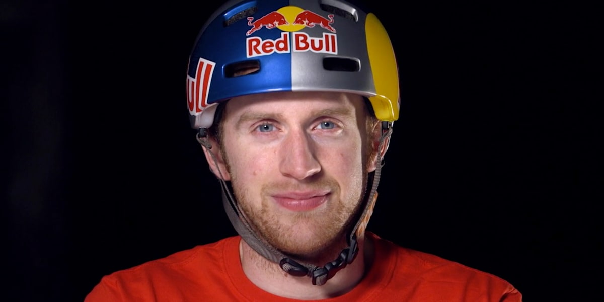 MacAskill s Imaginate Danny gets creative MTB video