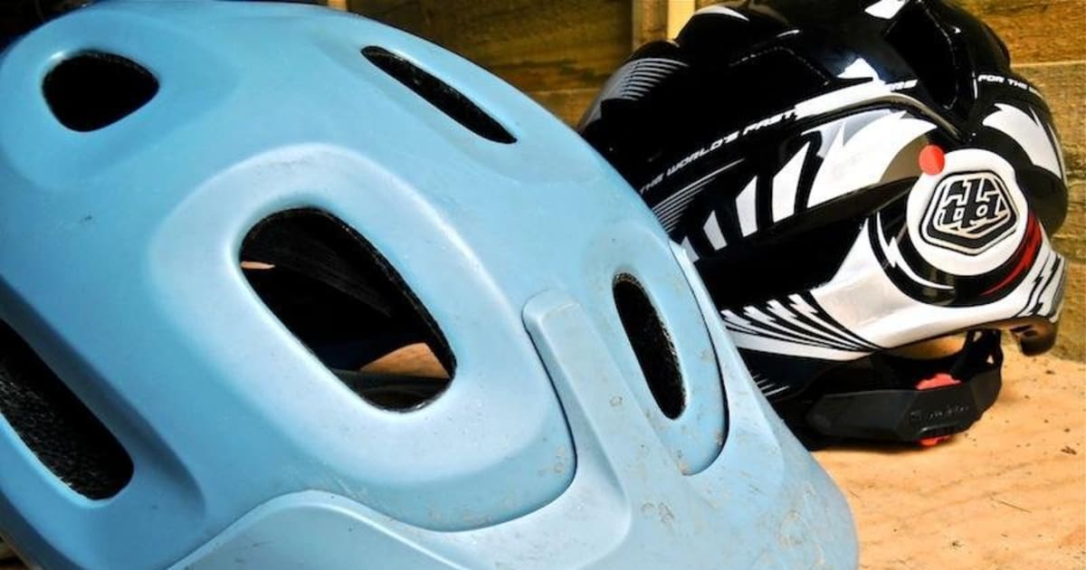 Bike sales enduro helmet