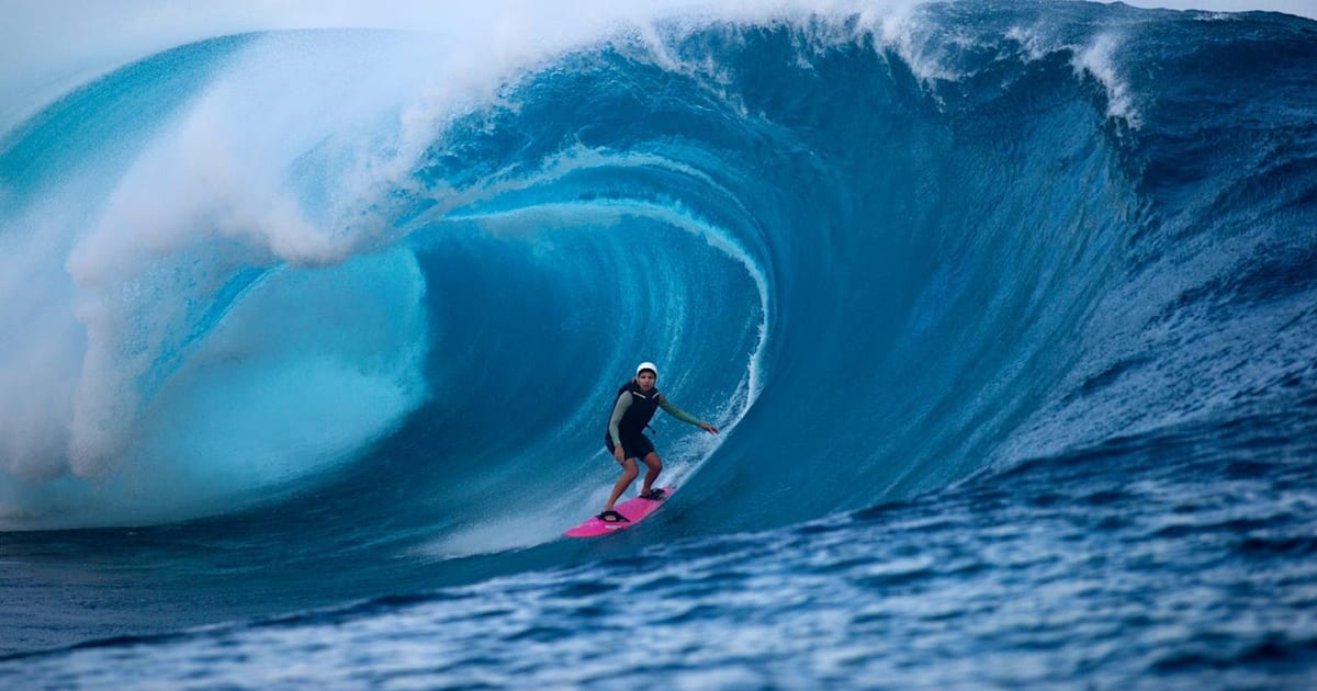 Maya gabeira store teahupoo