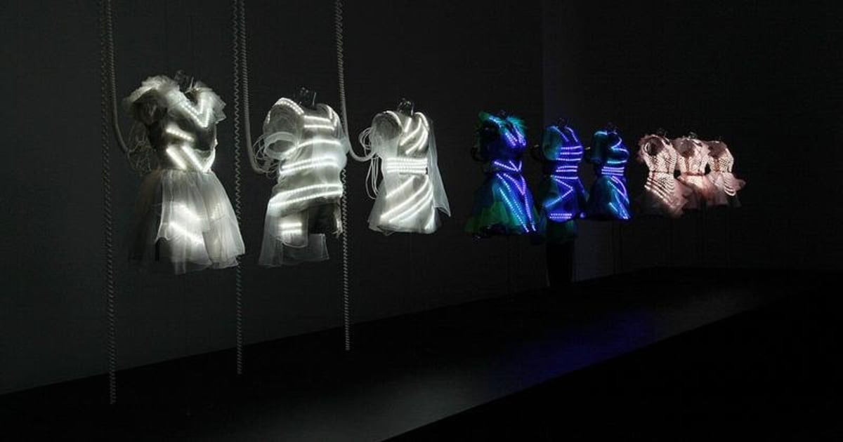 とにかくかっこいいので必見 ライゾマティクス Inspired By Perfume とにかくかっこいいので必見 ライゾマティクス Inspired By Perfume