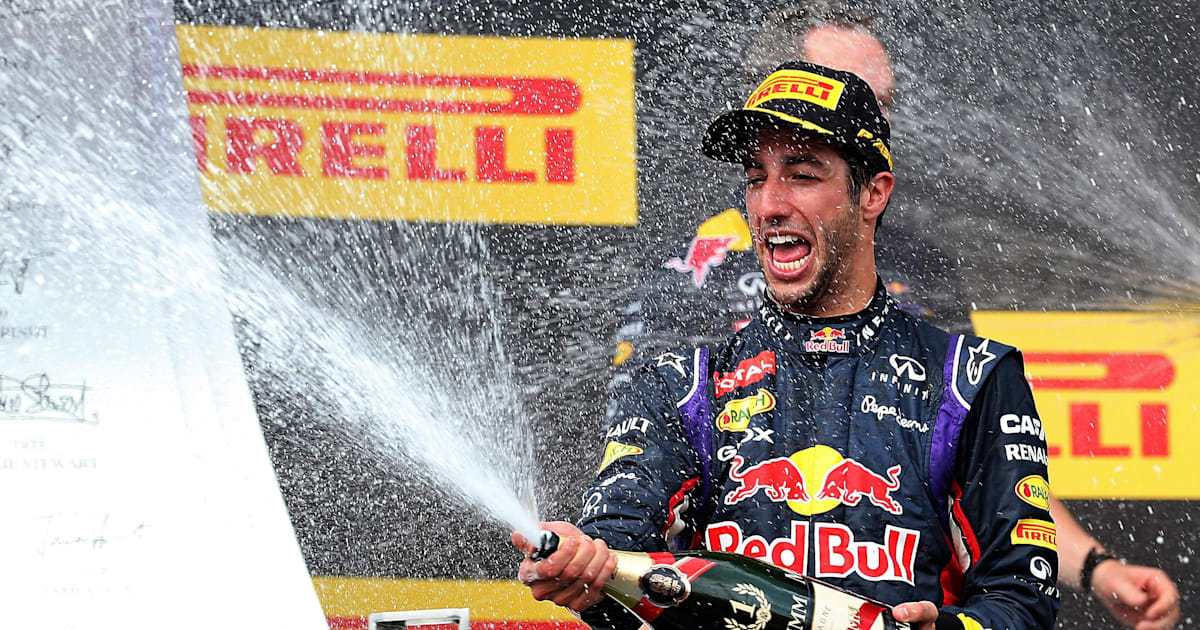 2014 Hungarian Grand Prix Race Report Ricciardo wins action-packed Hungarian Grand Prix 