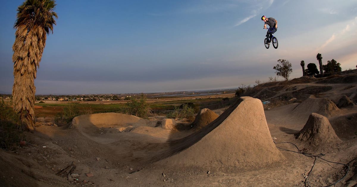 Sessão de BMX inesquecível em Huntington Beach