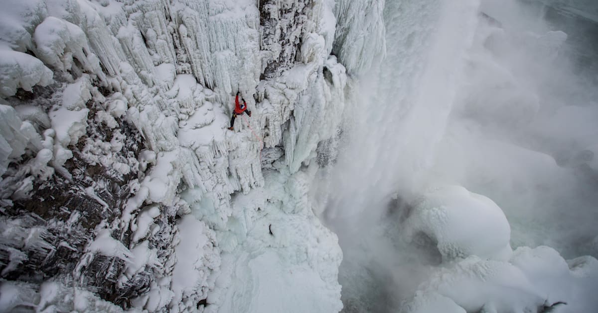personas congeladas en hielo