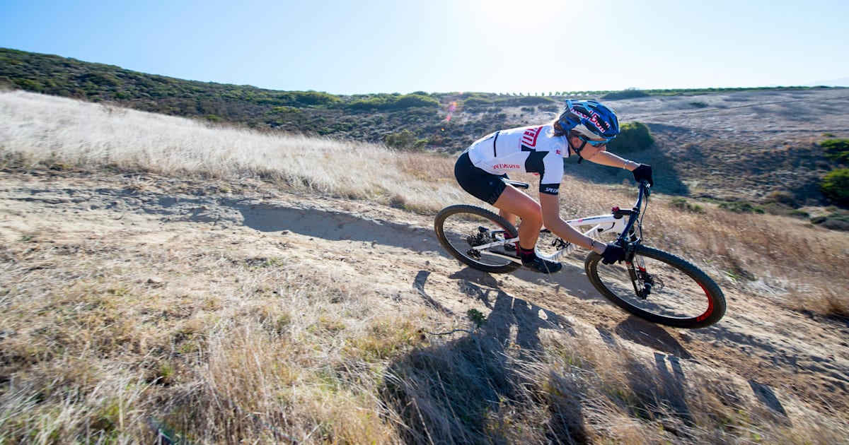 Professional mountain hot sale bike riders