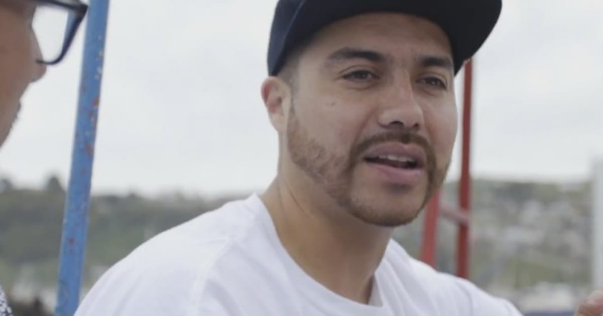 Basek Capítulo 7 La Gallera Chile Huevos De Oro