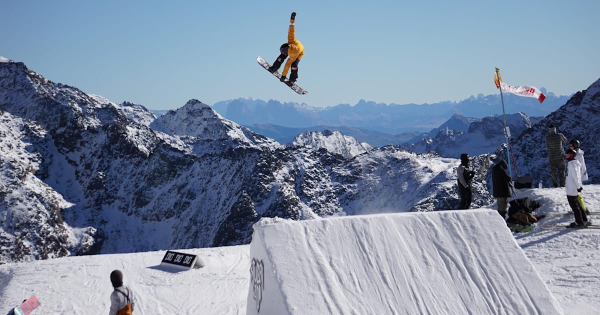 Snowboarding future successful female riders | Red Bull