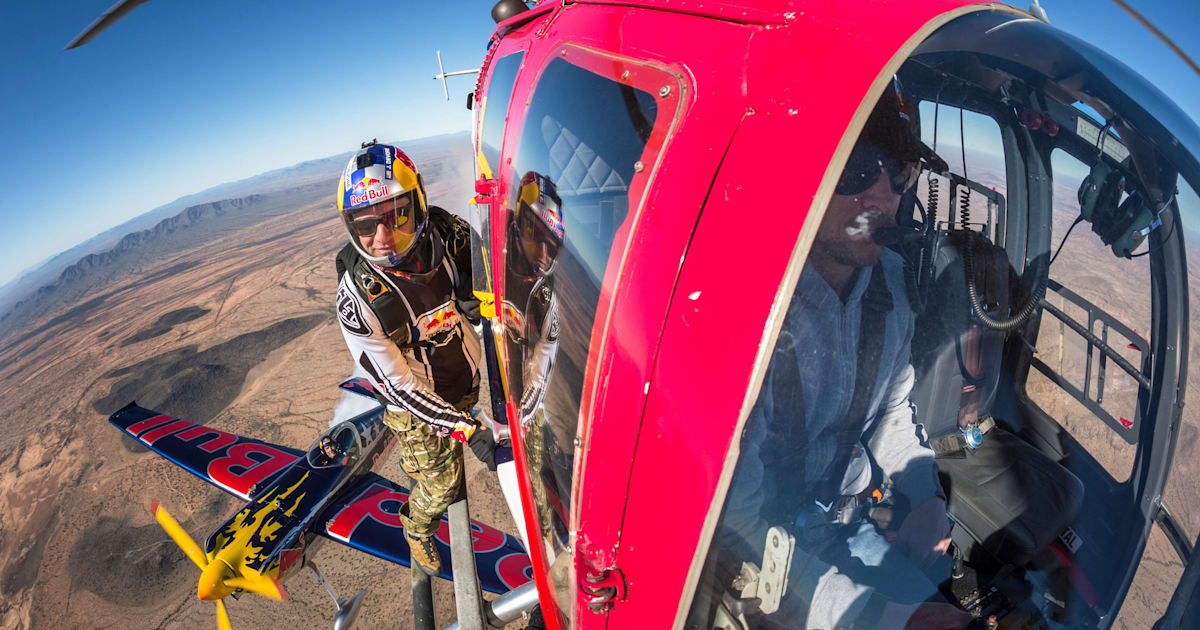 Felix Baumgartner BASE jumping +Official Athlete Page+