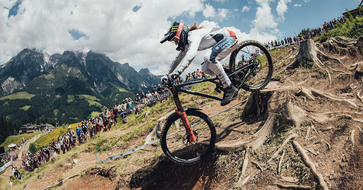 UCI MTB World Cup 2022 DH winning runs Leogang