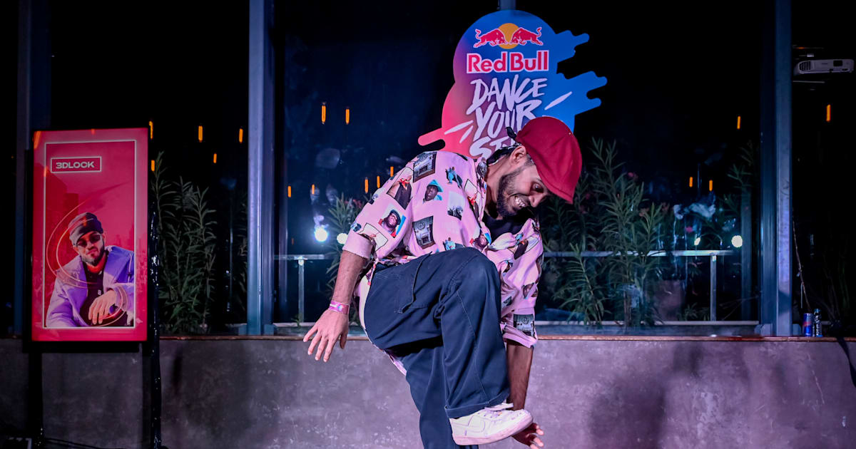 3D Lock Dancer and locking artist from Kolkata