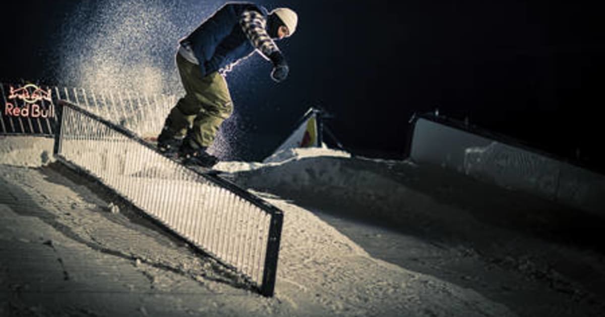 Skateboarding vs Snowboarding Discover the differences