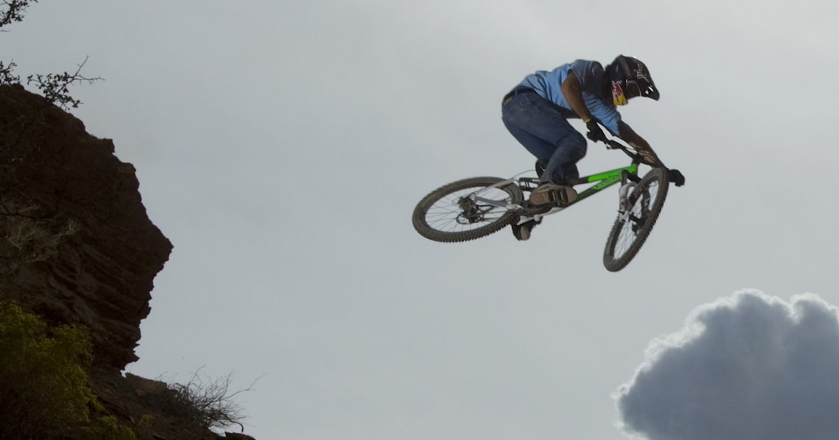 Ultimate Rush S1 E16: passing on mountain bike skills