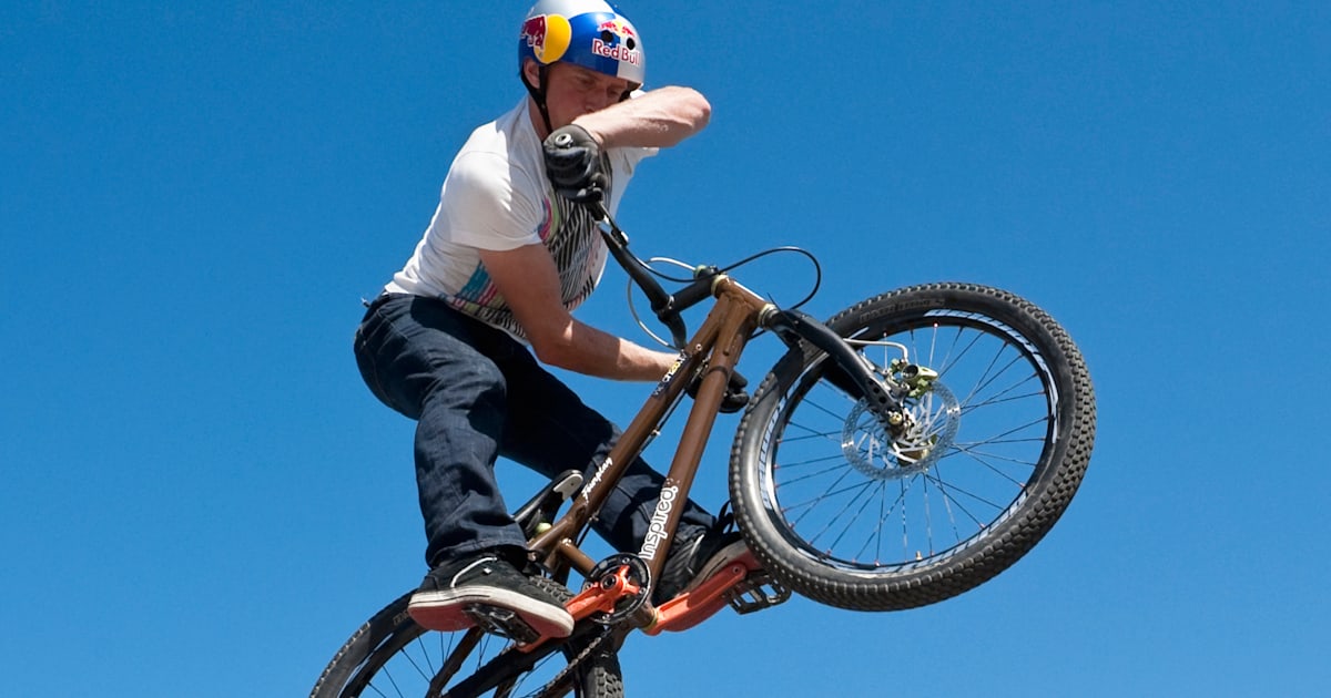 MacAskill's Imaginate S1 E1: Fighting injury - video