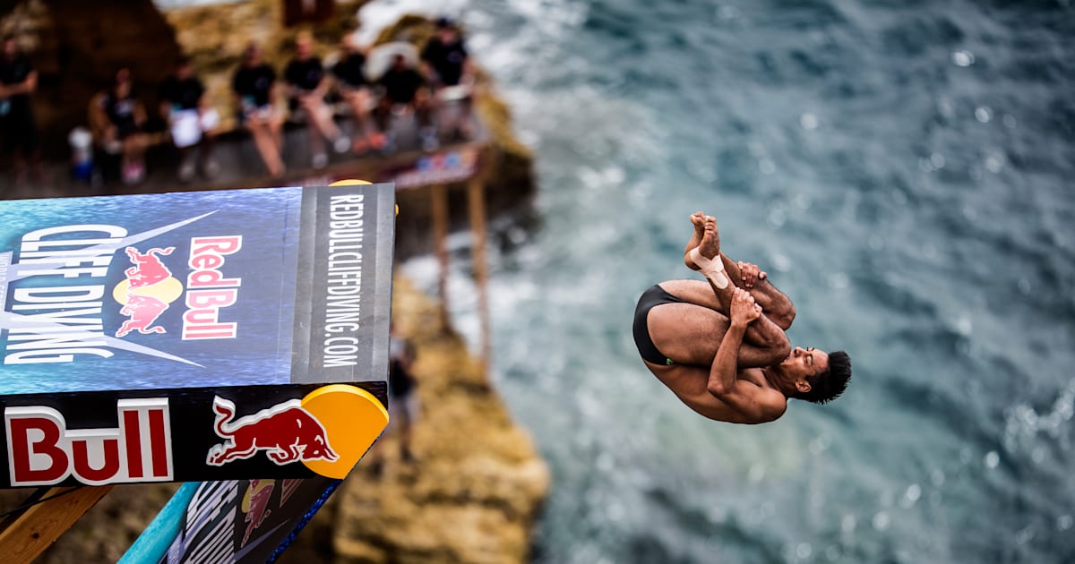 Red Bull Cliff Diving Learn about the extreme sport