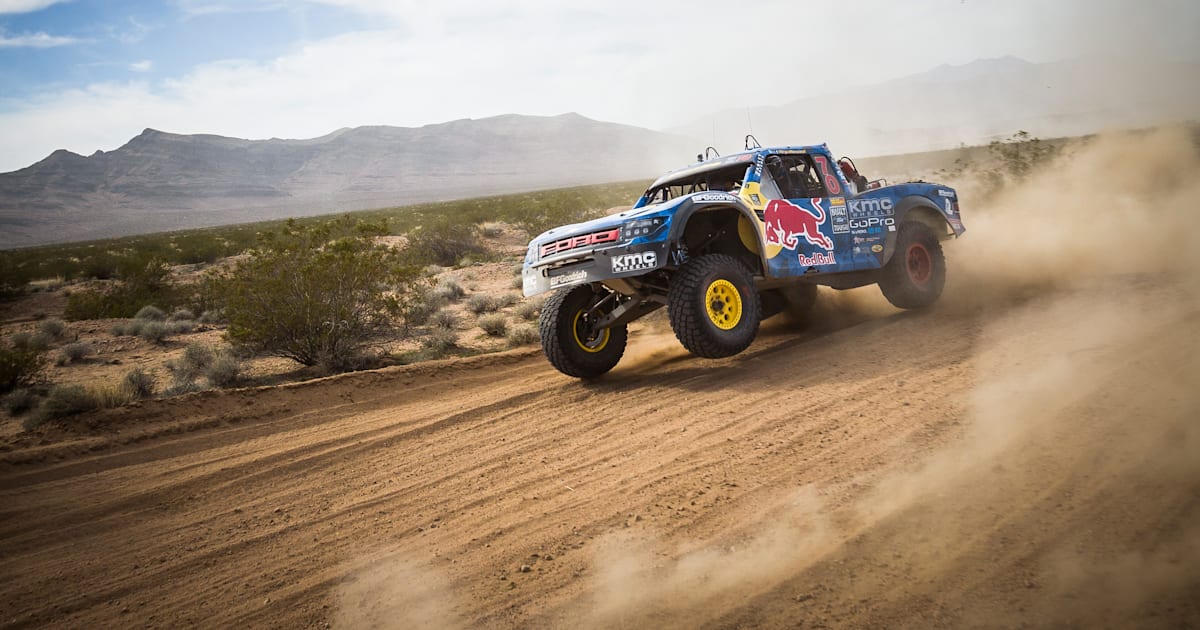 Red Bull Signature Series S2016 E6 Mint 400