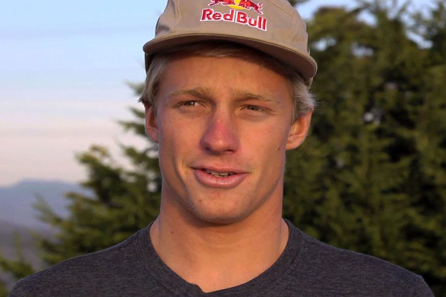 Red bull surf hat Clearance