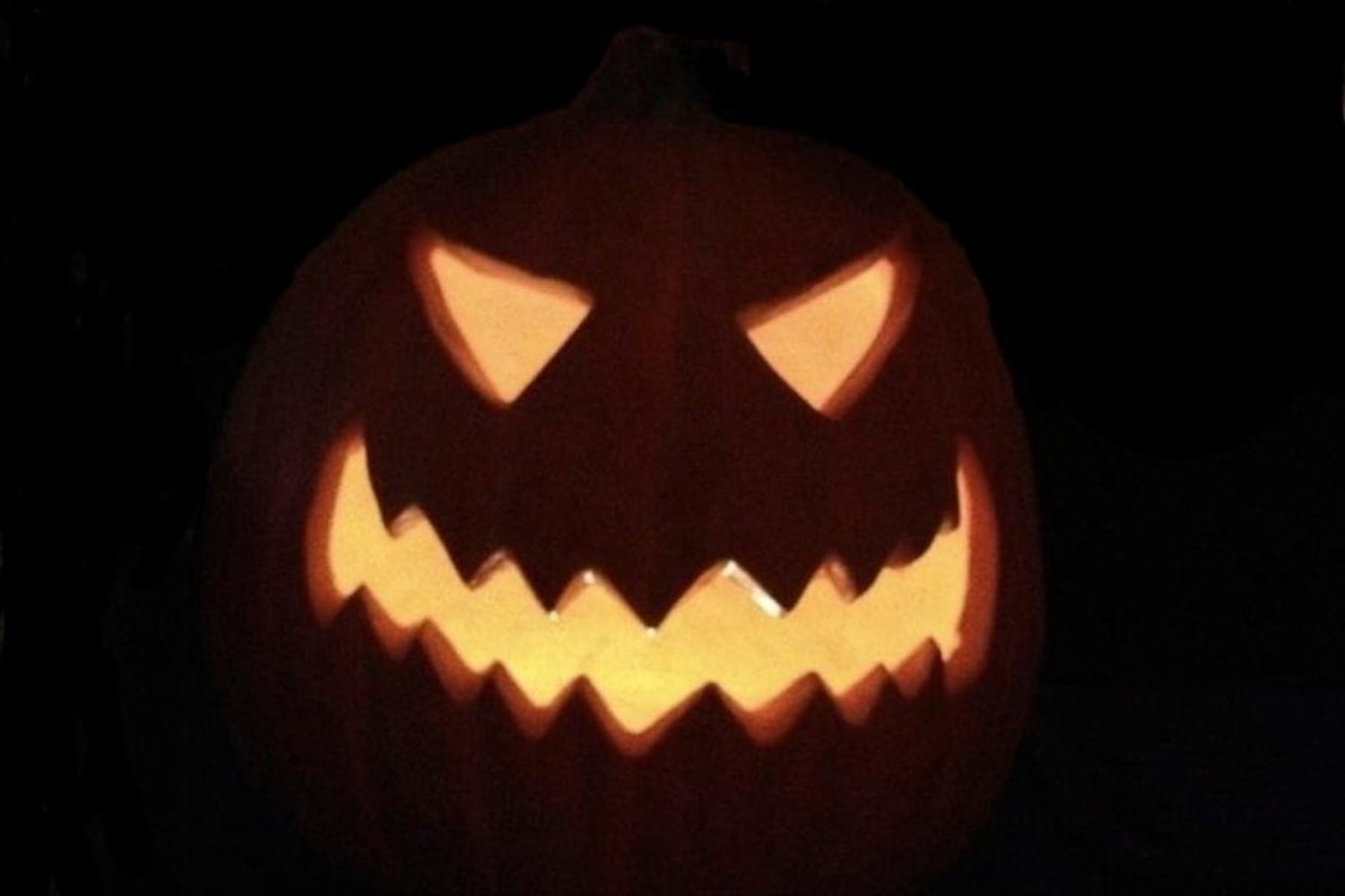 13 Amazing Pop Music Themed Halloween Costumes