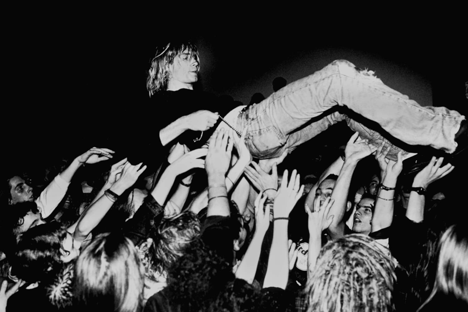 kurt cobain knew how to stage dive