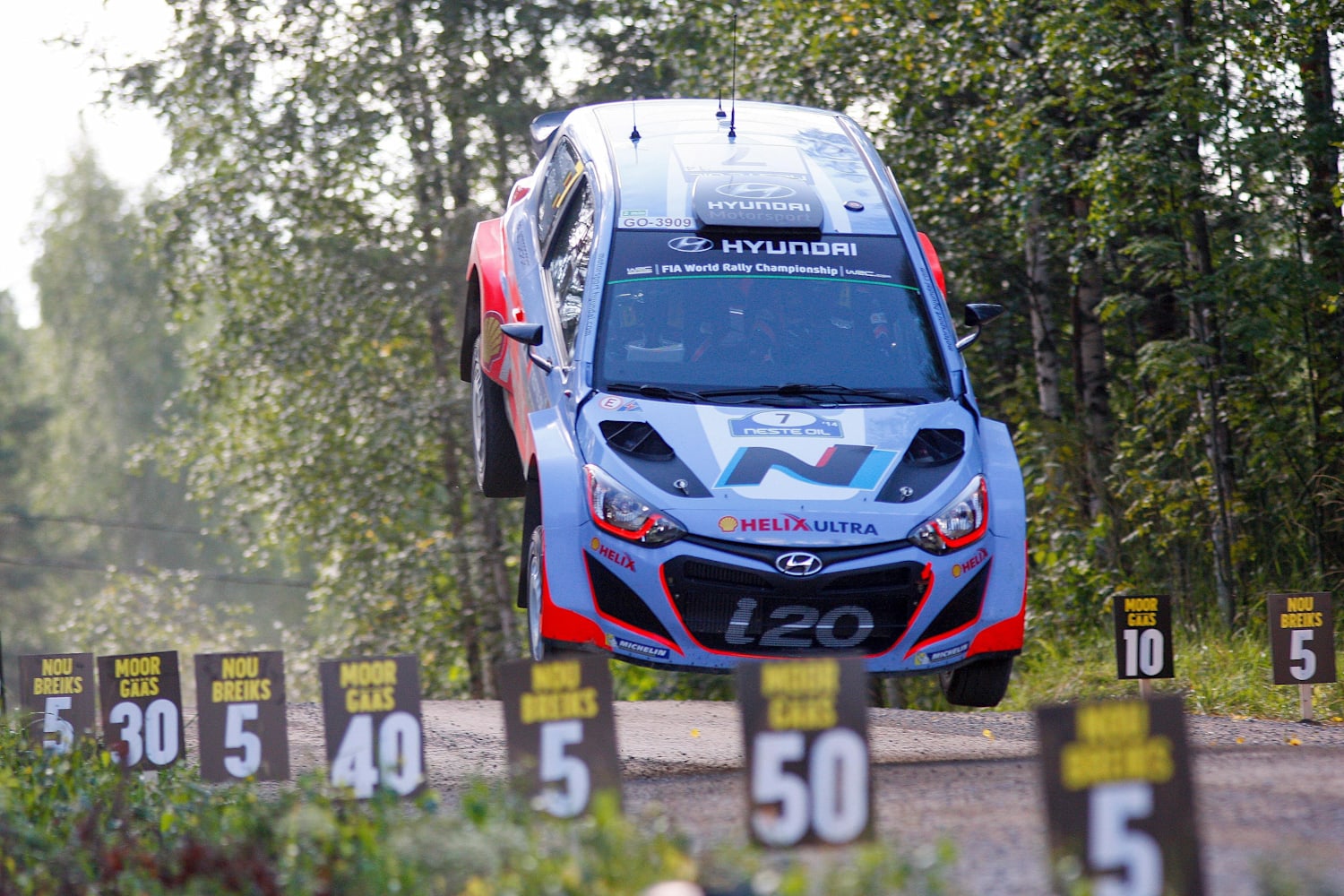 WRC Neste Oil Rally Finland 2015 crash video