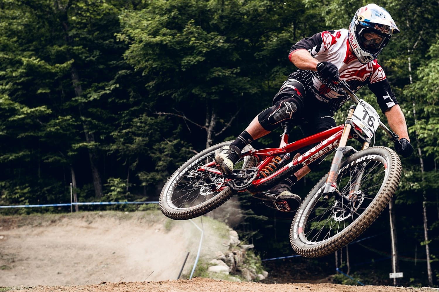 MontSainteAnne UCI DH World Cup 2015 practice video