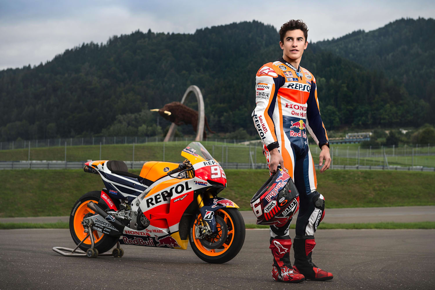 Mistrz świata MotoGP Marc Marquez walczy z fizyką