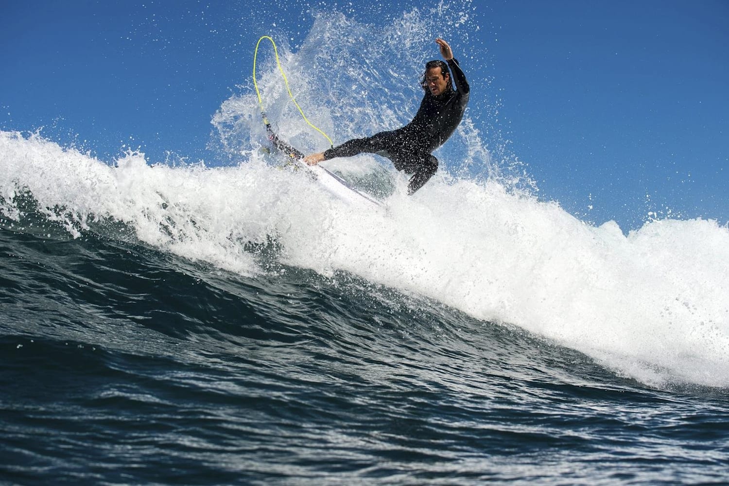 Jordy Smith surf Red Bull