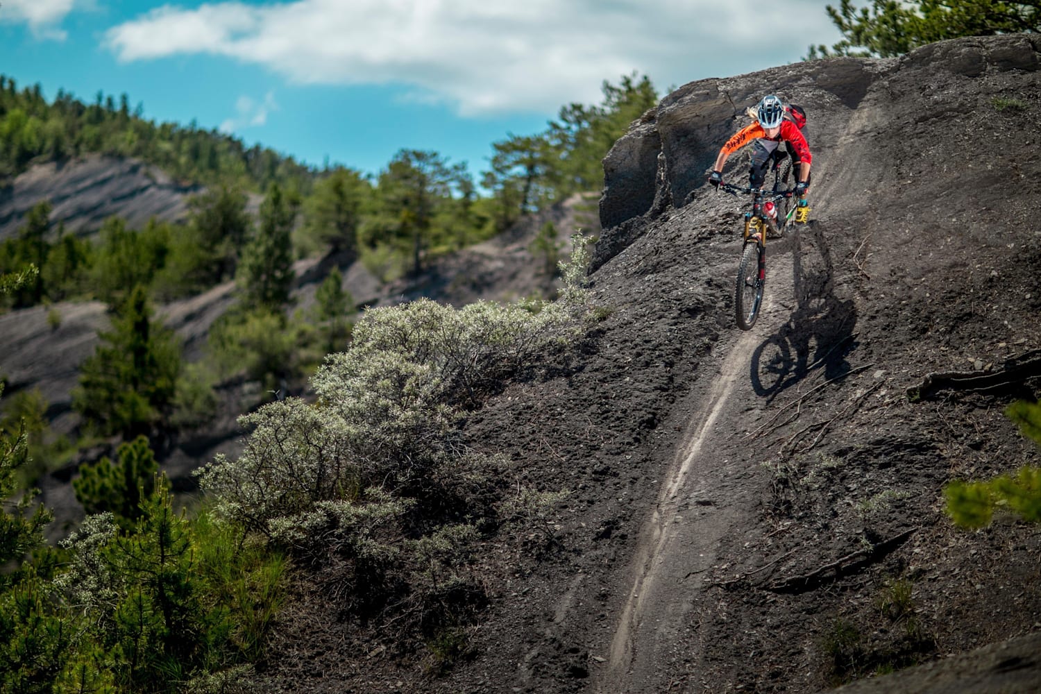 mtb enduro riding trails les terres noires provence
