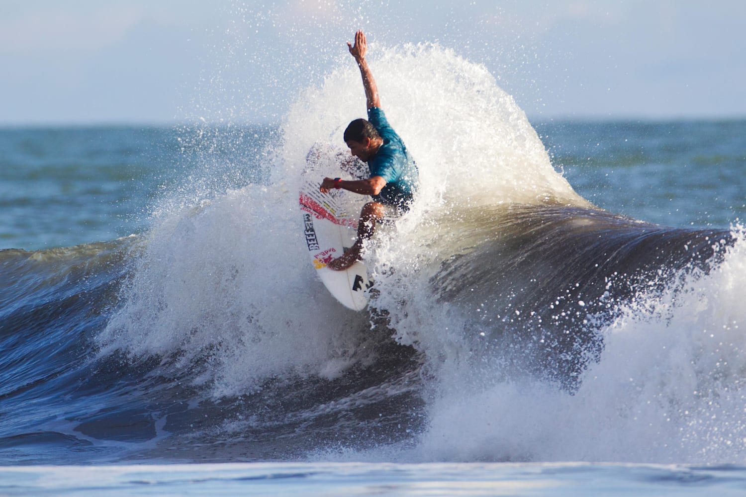 Records du surf Le top 10 des records en surf ! Vidéos