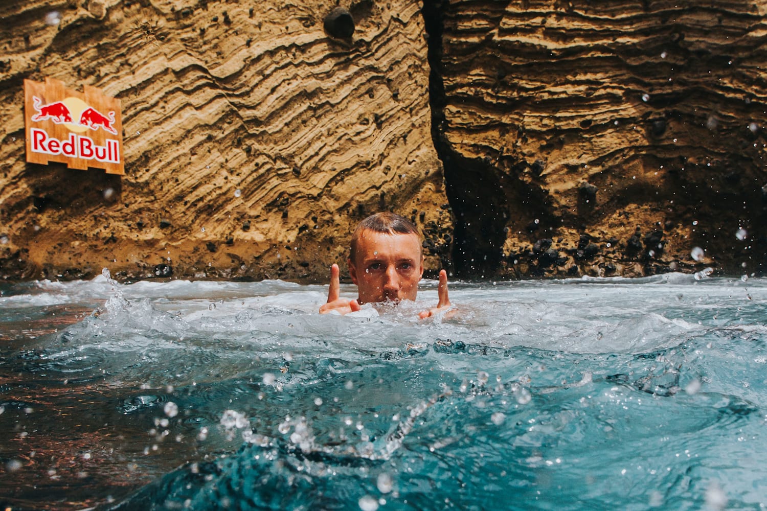 Red Bull Cliff Diving 2019 Philippines preview – video