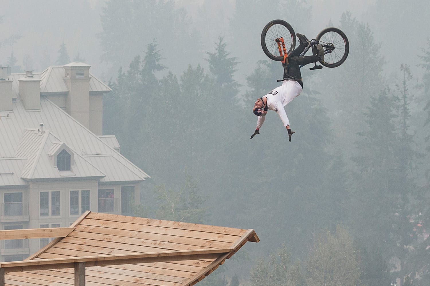 bike-check-s1-e1-matt-jones-interview-video