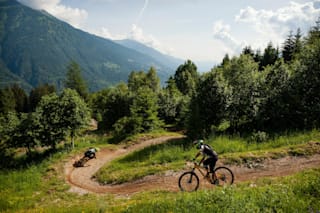 round the mountain cycle track