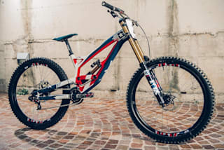 Yt Tues Cf Pro Aaron Gwin Bike Check Red Bull