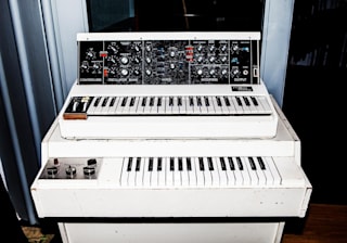 mini-moog