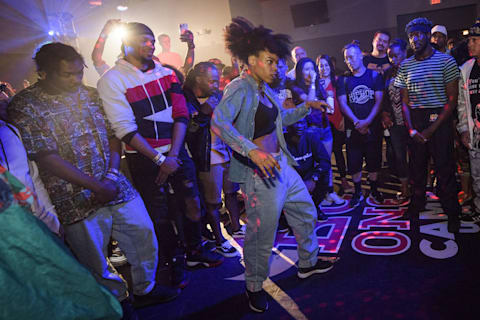 10 Iconic Party Dances Of The 00s Videos