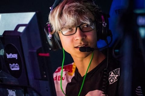 Tenz Cloug9 Cs Go Player Switches To Valorant
