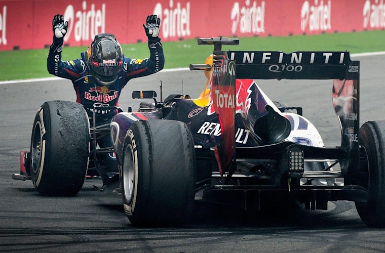 Sebastian Vettel wins 2013 F1 drivers&#39; world title