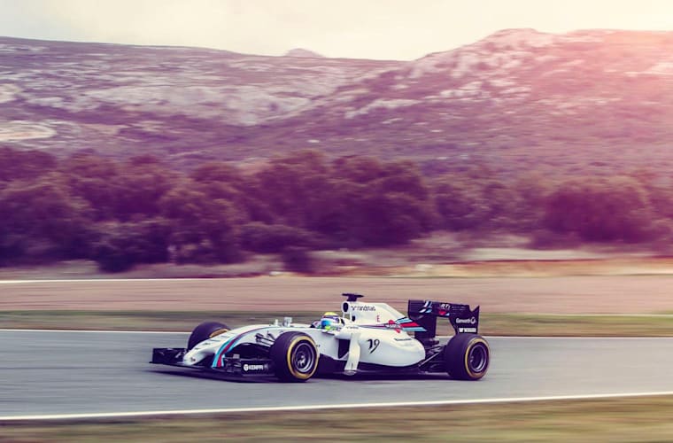 F1 Car V Plane Video Hornet V Ricciardo Red Bull F1