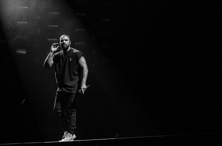 20 Drake Lyrics You Can Use Every Day Quote, purple background, purple sky, vaporwave, golden aesthetics. 20 drake lyrics you can use every day