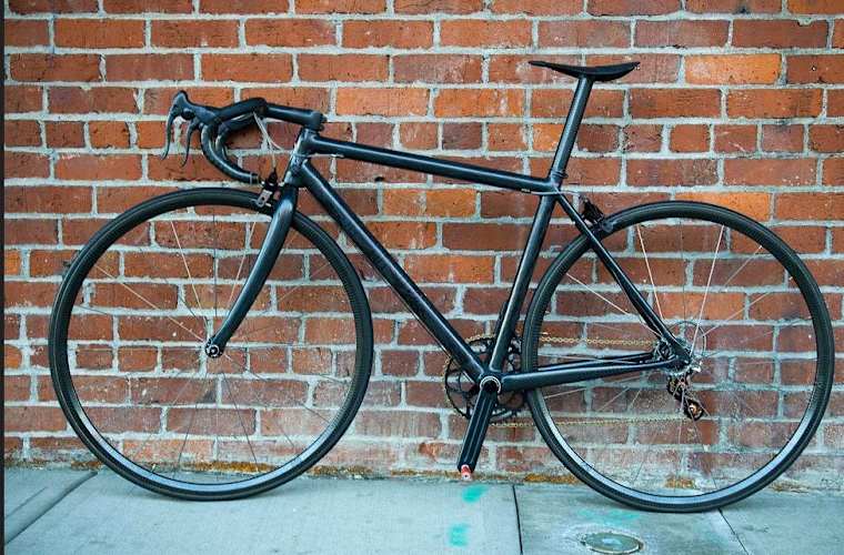 Velo De Route Le Plus Leger Du Monde Ax Lightness